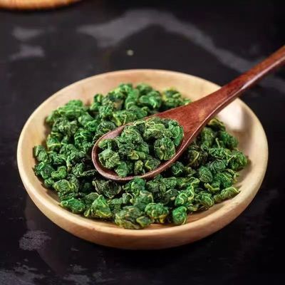 安徽大别山农家养蚕霜后桑叶茶