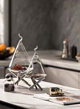 现代轻奢样板房餐桌装饰摆件