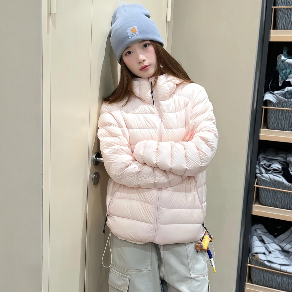 粉色排骨羽绒服女短款2025年冬季新款轻薄云感连帽羽绒内胆外套