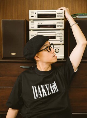 DAKYAM(达人)2026S/S Metal Logo TEE 索罗娜金属立体字母短袖T恤