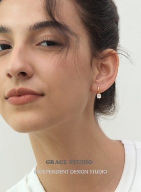 G/S莉莉丝 精致简约通勤风锆石镶嵌耳圈女迷你百搭耳扣水钻耳环