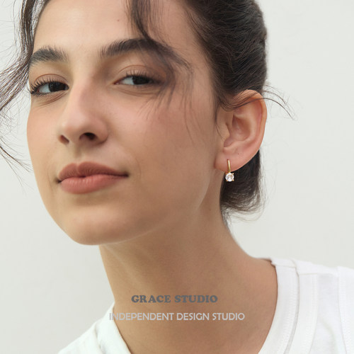 精致气质通勤锆石耳圈水钻耳环