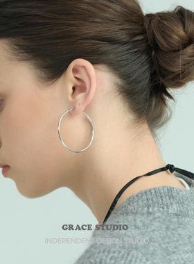 G/S经典款 高级感简约百搭银色素圈耳环精致高品质圈圈耳饰耳圈女