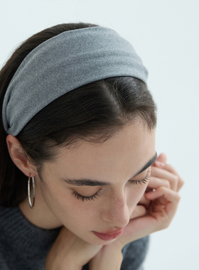 G/S 2026新款时髦宽边发箍复古高级感驼色头箍日韩休闲布艺发饰