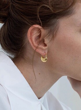 G/S巴黎街头 极简小众扇形金属耳环ins博主同款设计感银杏叶耳饰