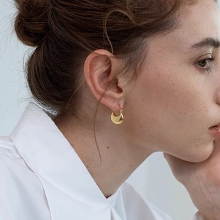 设计感银杏叶耳饰 极简小众扇形金属耳环ins博主同款 S巴黎街头