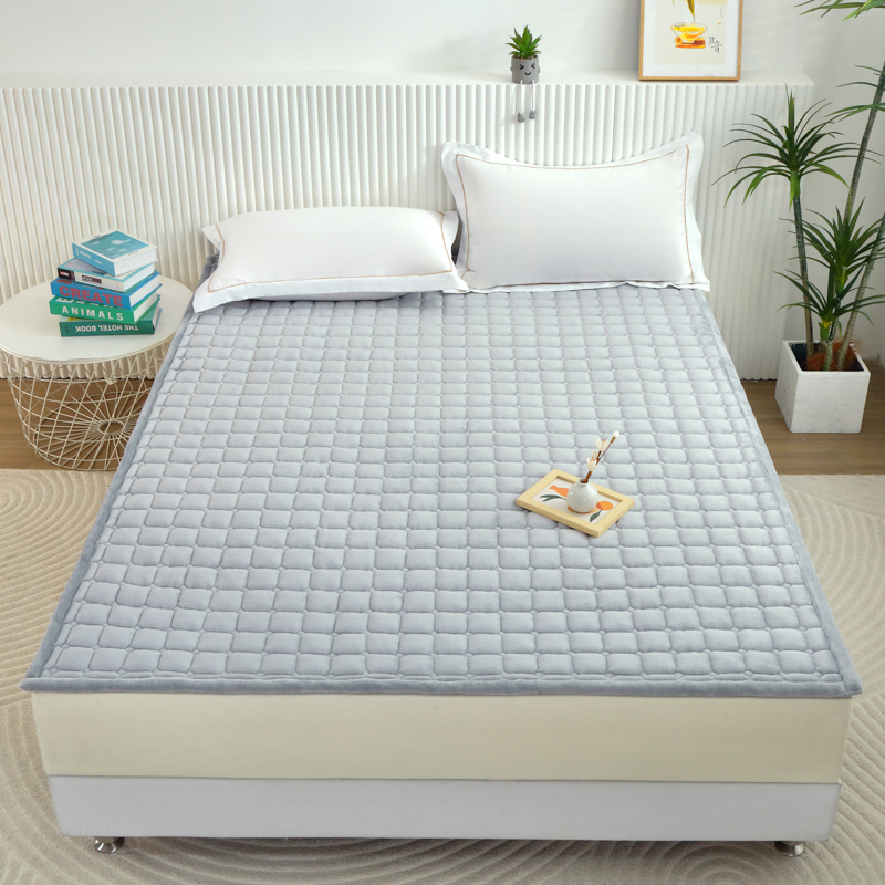 定制牛奶绒床垫榻榻米防滑