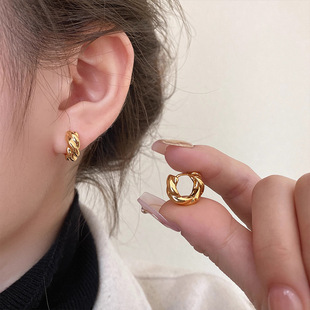 精致小巧扭曲麻花金属耳扣女设计感精致个性 气质百搭耳环耳饰 时尚