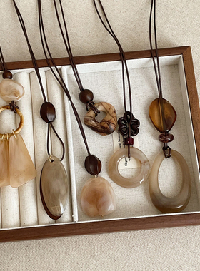 极简风几何树脂晕染吊坠长款项链女小众设计感时尚潮流百搭毛衣链