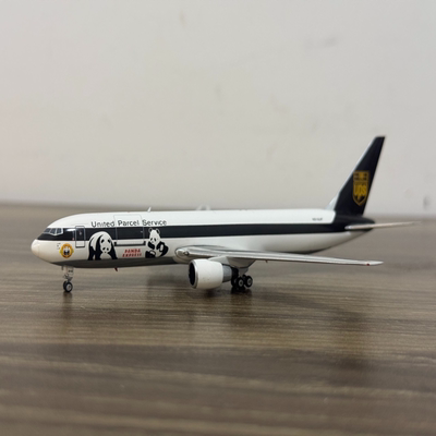 Phoenix ph 1/400 UPS 联合包裹服务 波音B767-300F Panda Expres