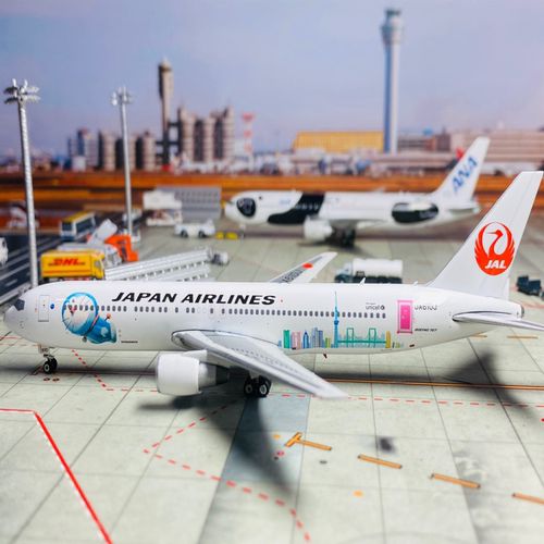 Phoenix 04114 1:400 JAL 日本航空 B767-300ER JA610J 多啦A梦