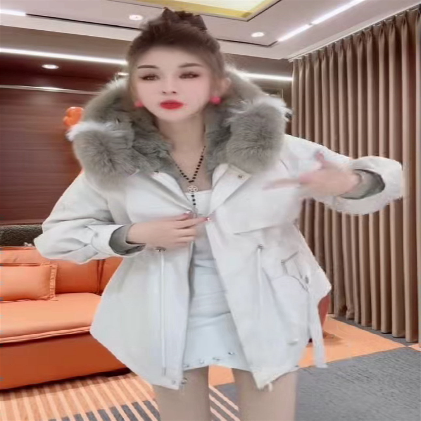 2025冬季网红新款显气质瘦高端洋气时髦炸街韩版女马甲小衫+半裙