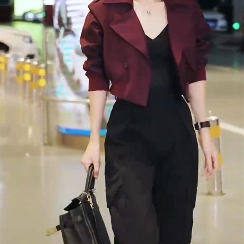 纯色长袖翻领短款外套女