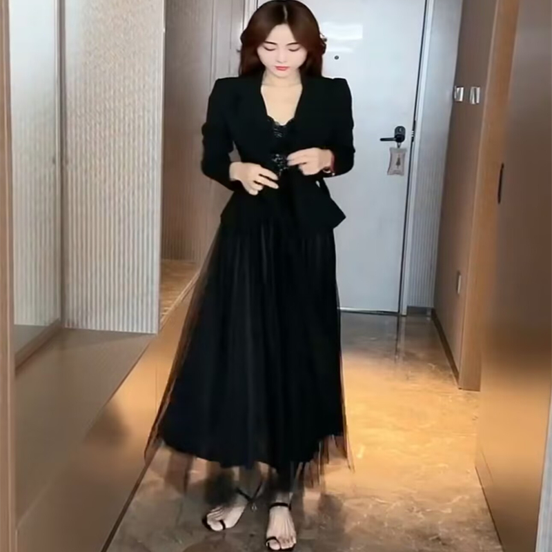 春季流行穿搭一整套西装外套半身裙套装法式大码微胖女生连衣裙子
