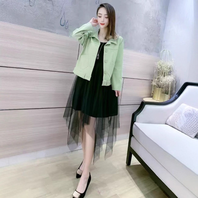 677大爱美依缘2025秋季新款时尚显瘦吊带连衣裙韩版短外套洋气女