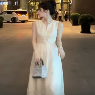 V领长裙子小个子 连衣裙女2024新款 夏季 轻奢高级感法式 名媛风无袖