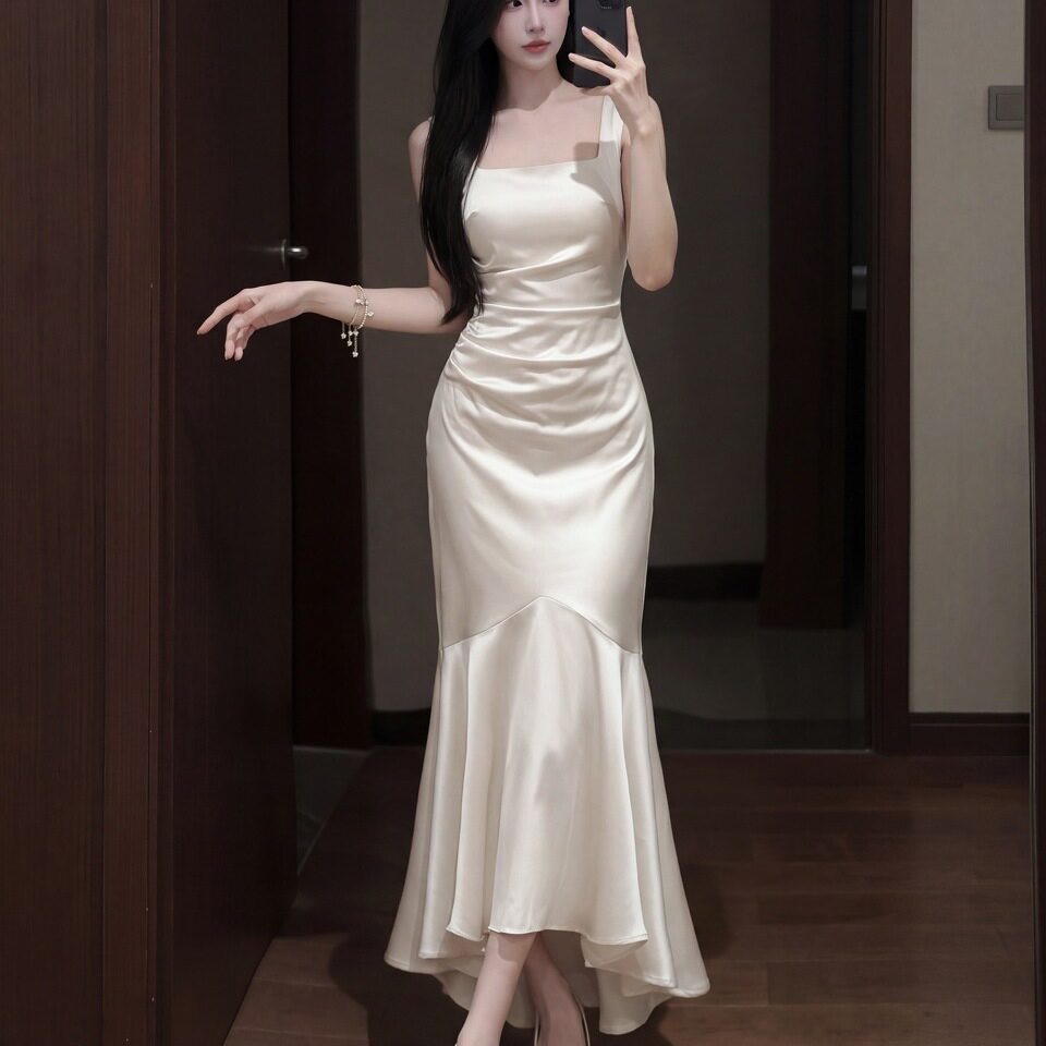 专柜正品白色缎面吊带连衣裙女夏季鱼尾长款订婚聚会宴会小礼服方