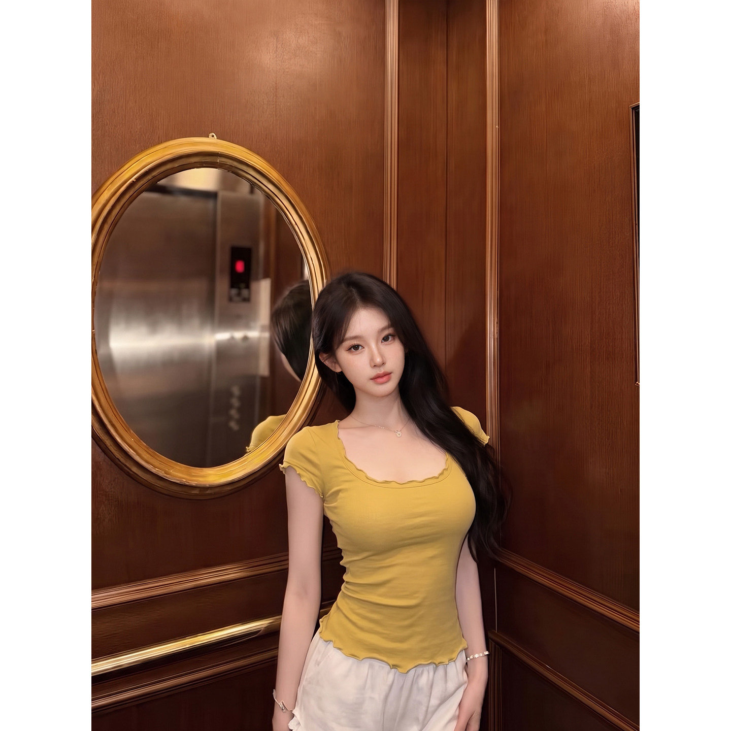 专柜正品黄色正肩U领短袖t恤女夏季纯欲风辣妹修身显瘦木耳边上衣