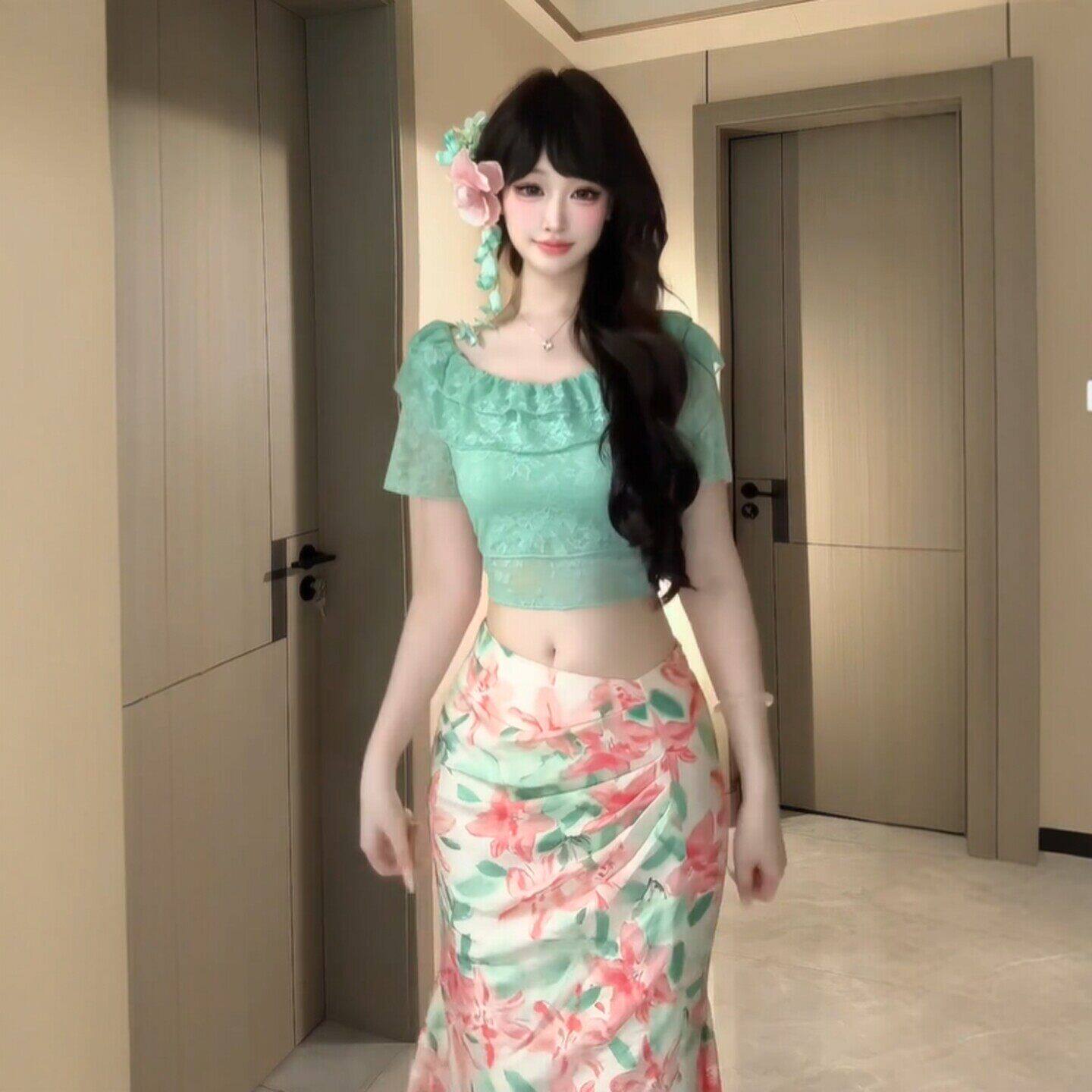 专柜正品温柔风独特超好看的上衣印花半身裙两件套装减龄搭配一整