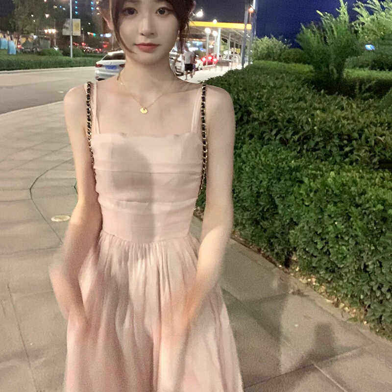 十三行正品法式高级感度假风吊带抹胸连衣裙子仙女收腰气质小众粉
