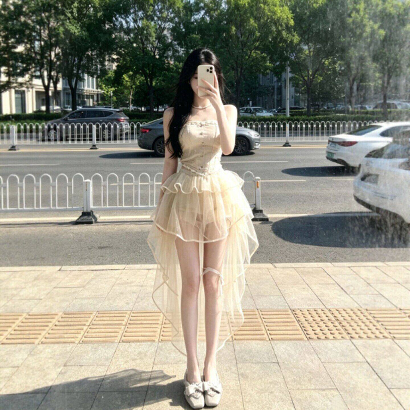 专柜正品减龄一整套ootd穿搭独特超好看抹胸上衣网纱拖尾裙两件套
