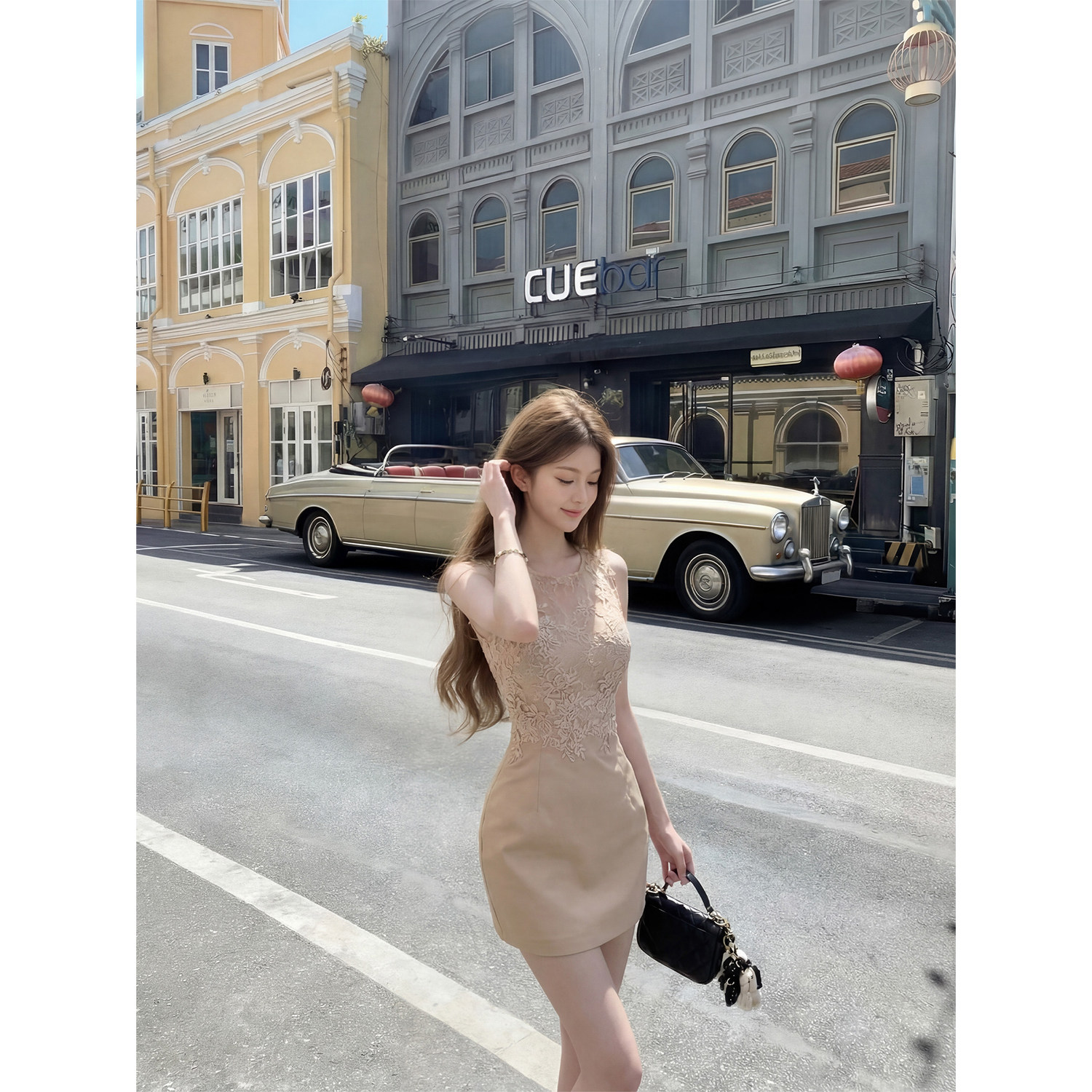 专柜正品法式气质无袖背心连衣裙女夏季蕾丝拼接收腰显瘦包臀短裙