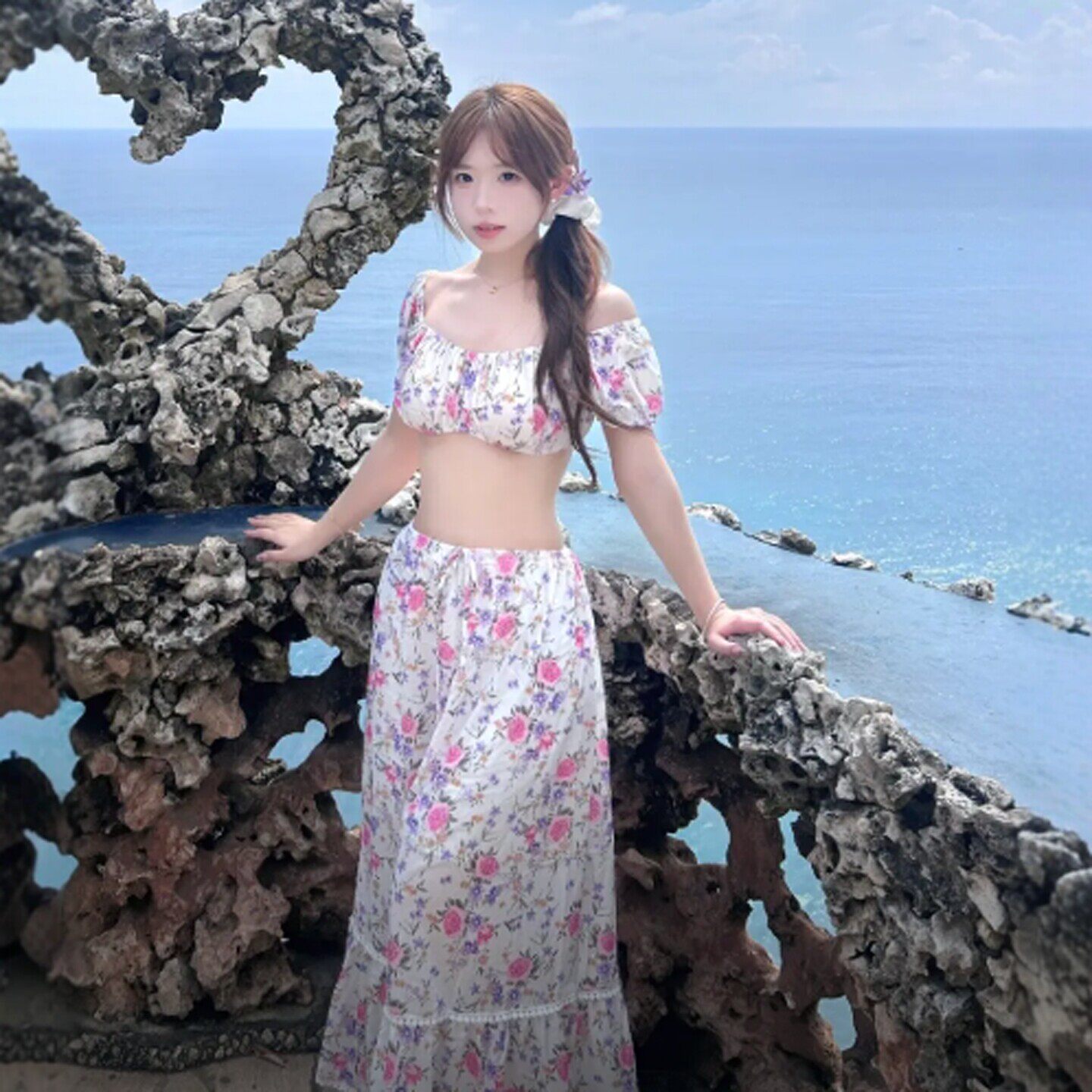 专柜正品度假风超好看的一字肩上衣印花半身裙两件套装减龄一整套
