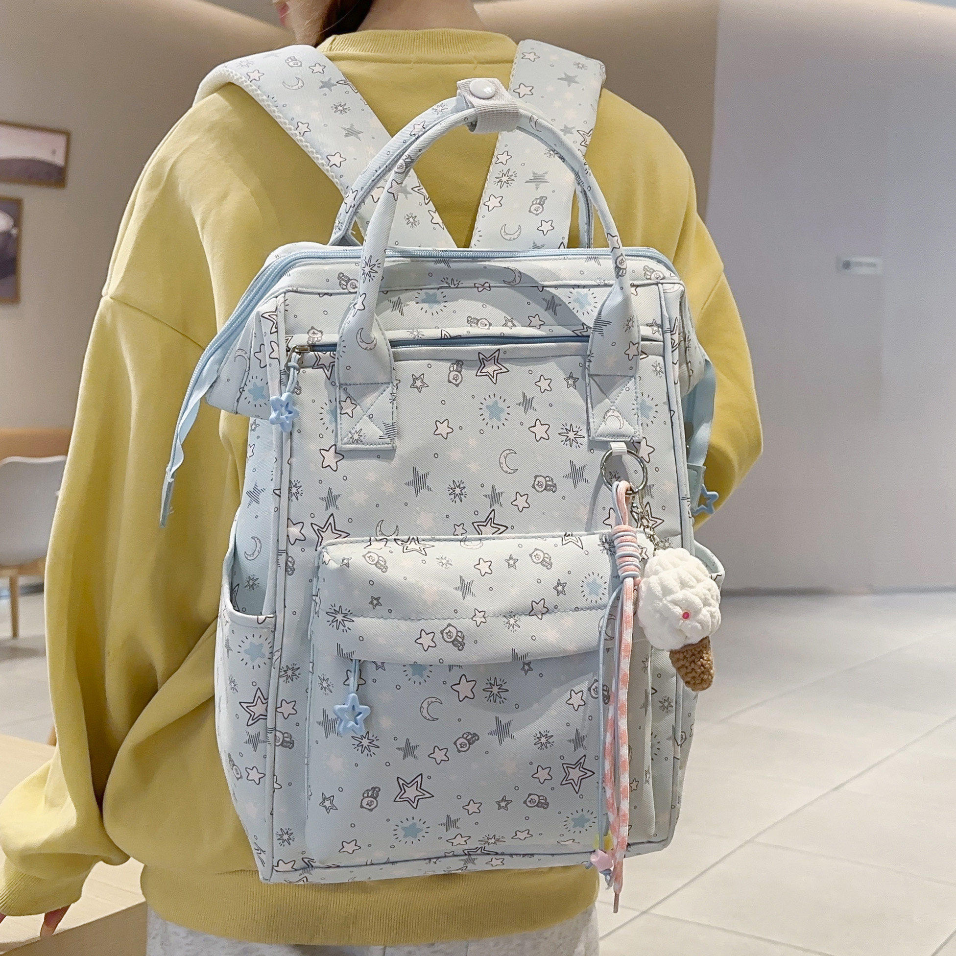 专柜正品高颜值书包女日韩星星印花百搭休闲双肩包初中高中大学生
