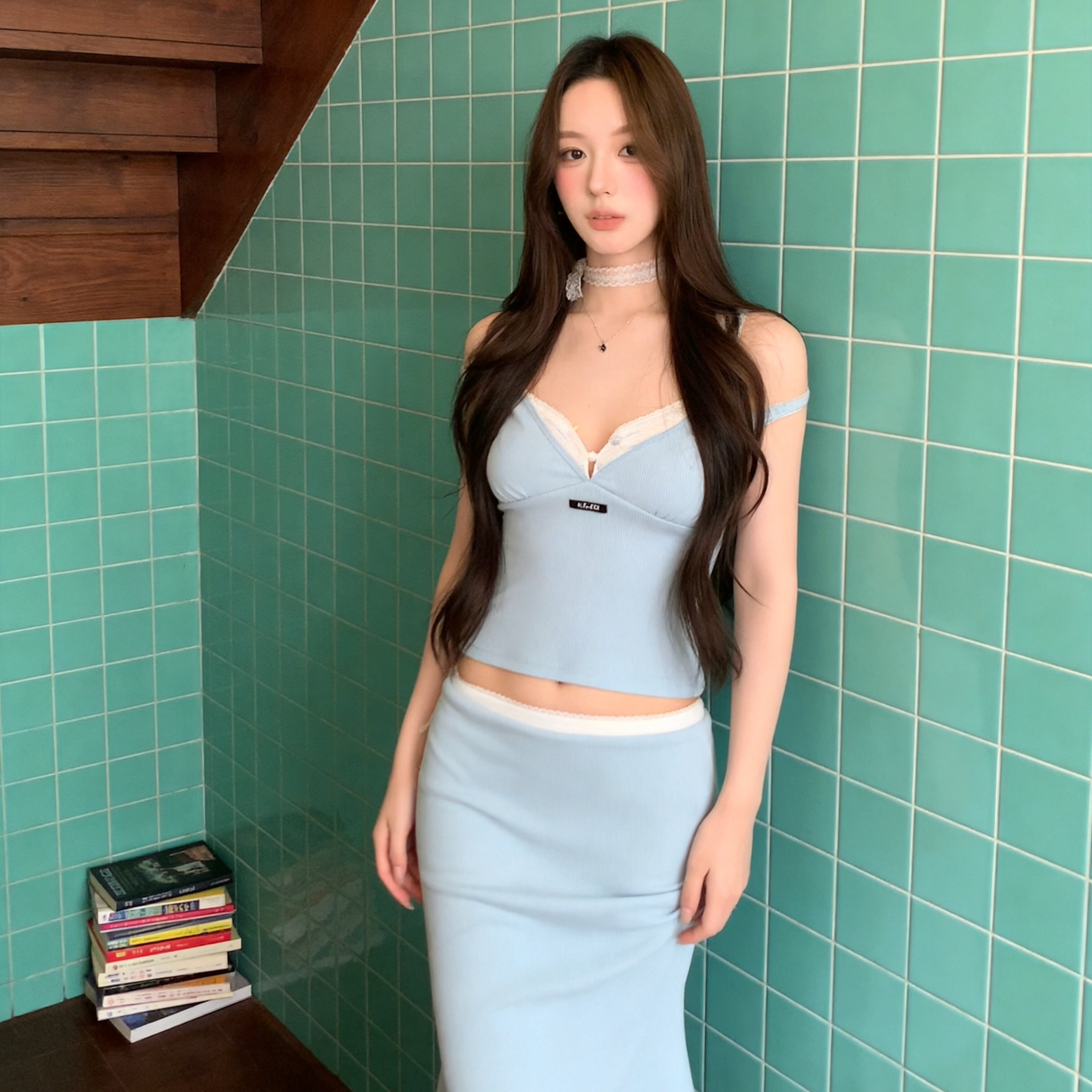 专柜正品撞色V领修身吊带上衣+低腰鱼尾半身裙气质两件套装女出片