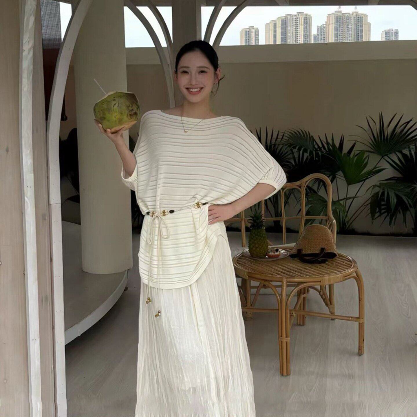专柜正品杏色冰丝镂空针织短袖t恤女夏季淡人高知穿搭2026别致很