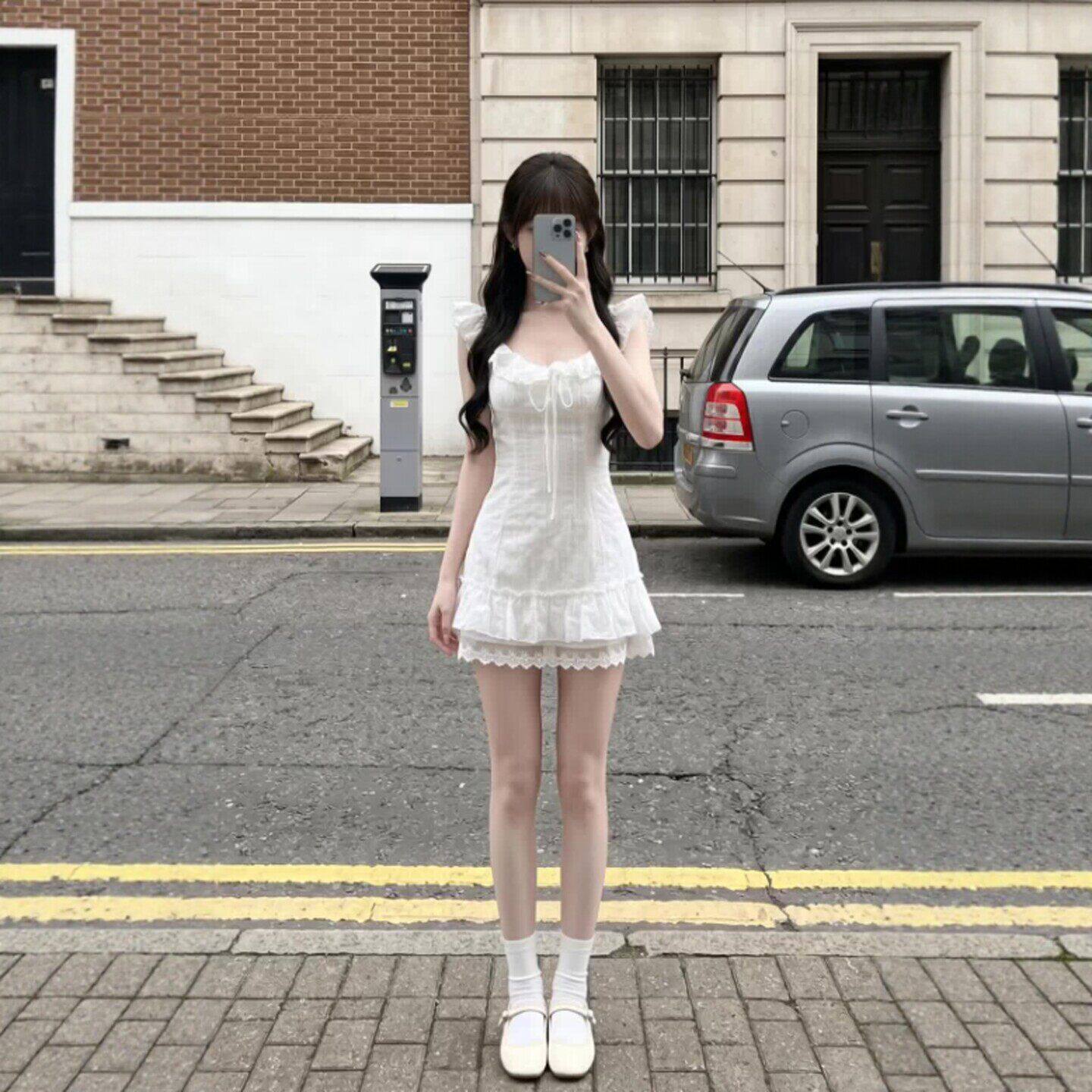 十三行正品小个子独特超好看收腰修身小白裙温柔系穿搭甜美连衣裙