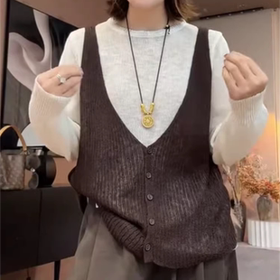韩版春秋新款假两件撞色针织马甲女叠穿纽扣背心百搭设计感上衣潮