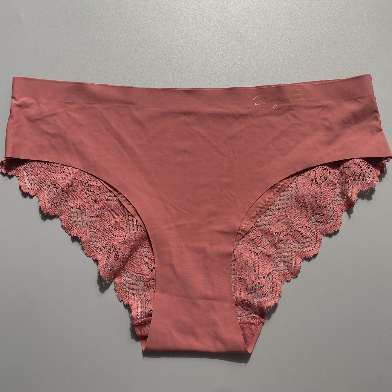 冰丝少女超薄内裤女无痕性感速干学生纯棉档抗菌中腰三角裤女 杂1