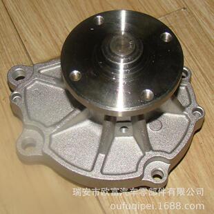 05A1010 E3000冷却剂泵通用水泵 4GWN 汽车叉车配件6BD1
