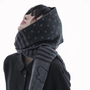 hugyourskin秋冬波点翅膀围巾羊毛混纺轻亚韩系雪球