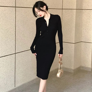 复古港味纸片人针织连衣裙秋季新款翻领开胸修身显瘦包臀裙连衣裙