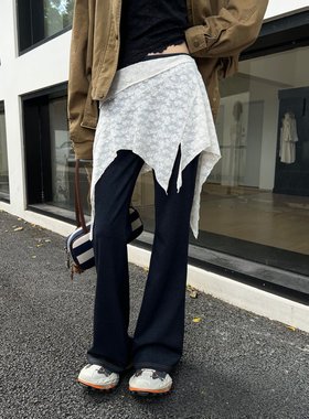 Esu 原创设计秋冬新款加厚不规则蕾丝屁帘显瘦喇叭弹力牛仔裤女