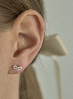 私藏温柔结”s925纯银韩系小巧精致蝴蝶结锆石耳钉耳骨钉