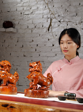 花梨木雕刻狮子摆件一对宫门狮家居办公室客厅店铺装饰红木工艺品