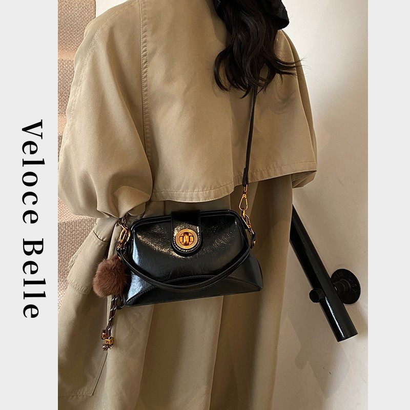 女包2025新款春秋季时尚轻奢小众高级感休闲百搭女单肩斜挎腋下包