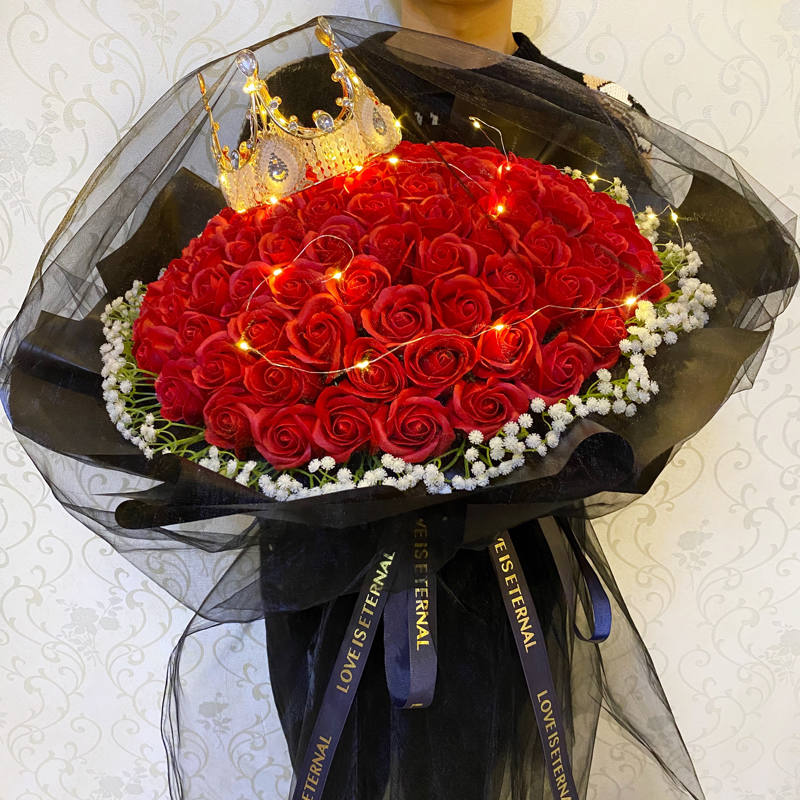 蓝色妖姬蓝玫瑰仿真99朵仿生花束2021七夕情人节香皂花手捧小花束