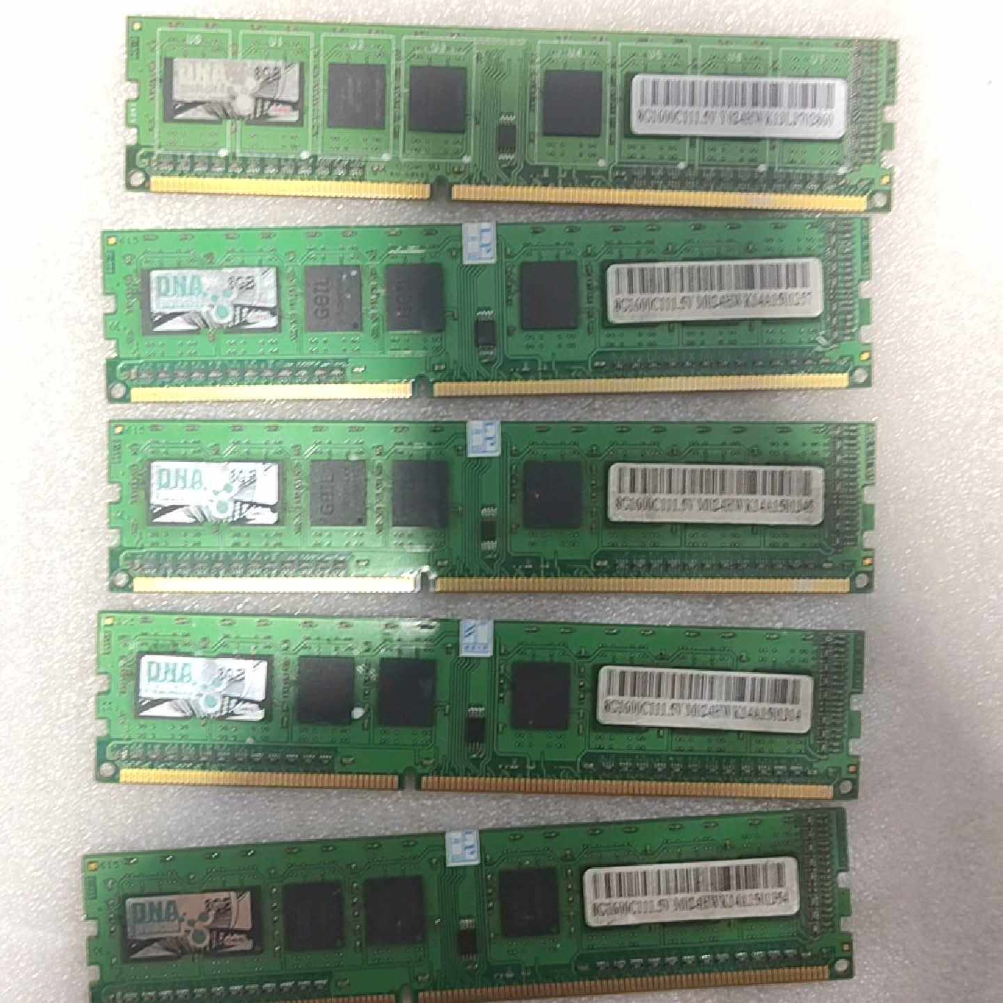 金邦DDR3 8g 1600内存条，共5条，单面颗粒—议价