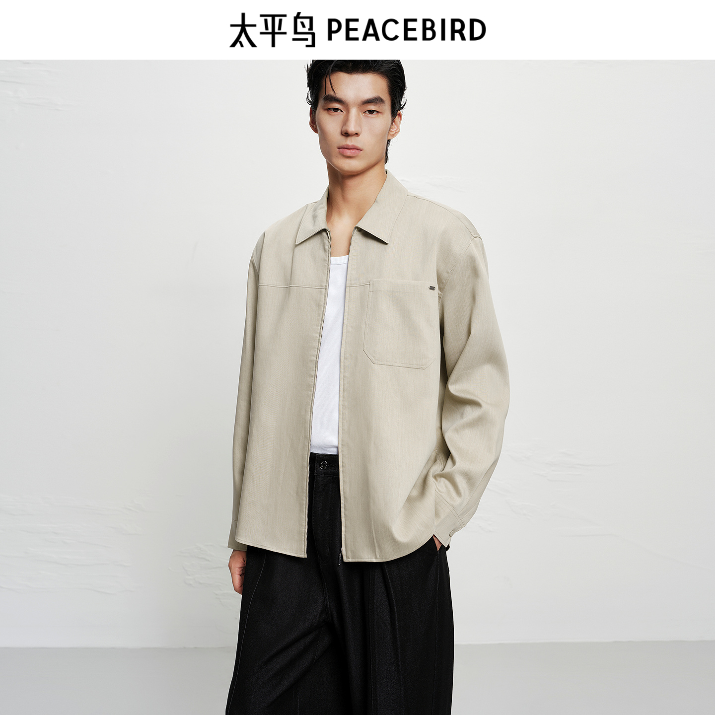 【商场同款】太平鸟男装衬衫宽松浅色系拉链外穿式衬衫B1CHF3354