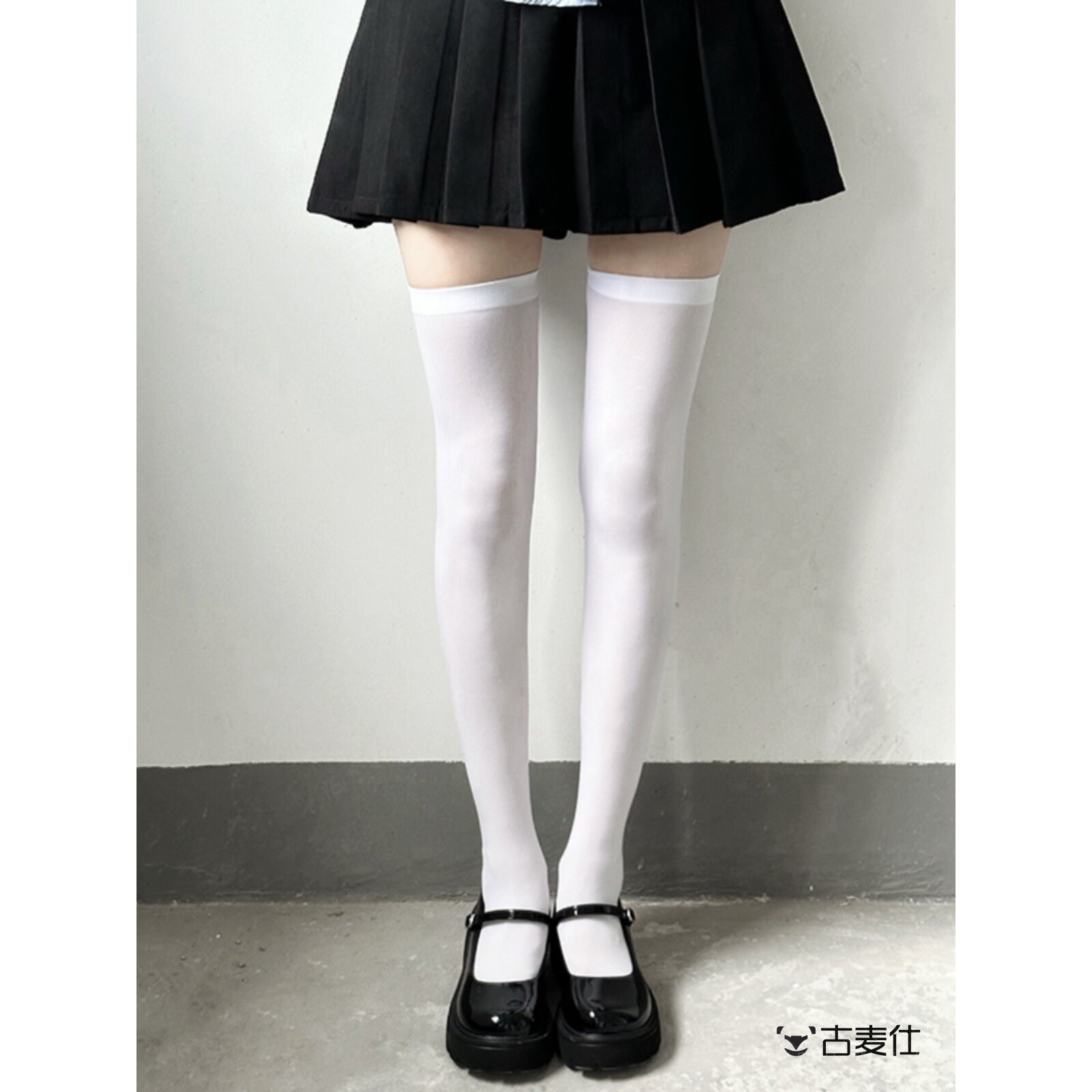 白色丝袜纯欲望天鹅绒学院风压力Jk小腿短袜女性小腿中期时尚黑色