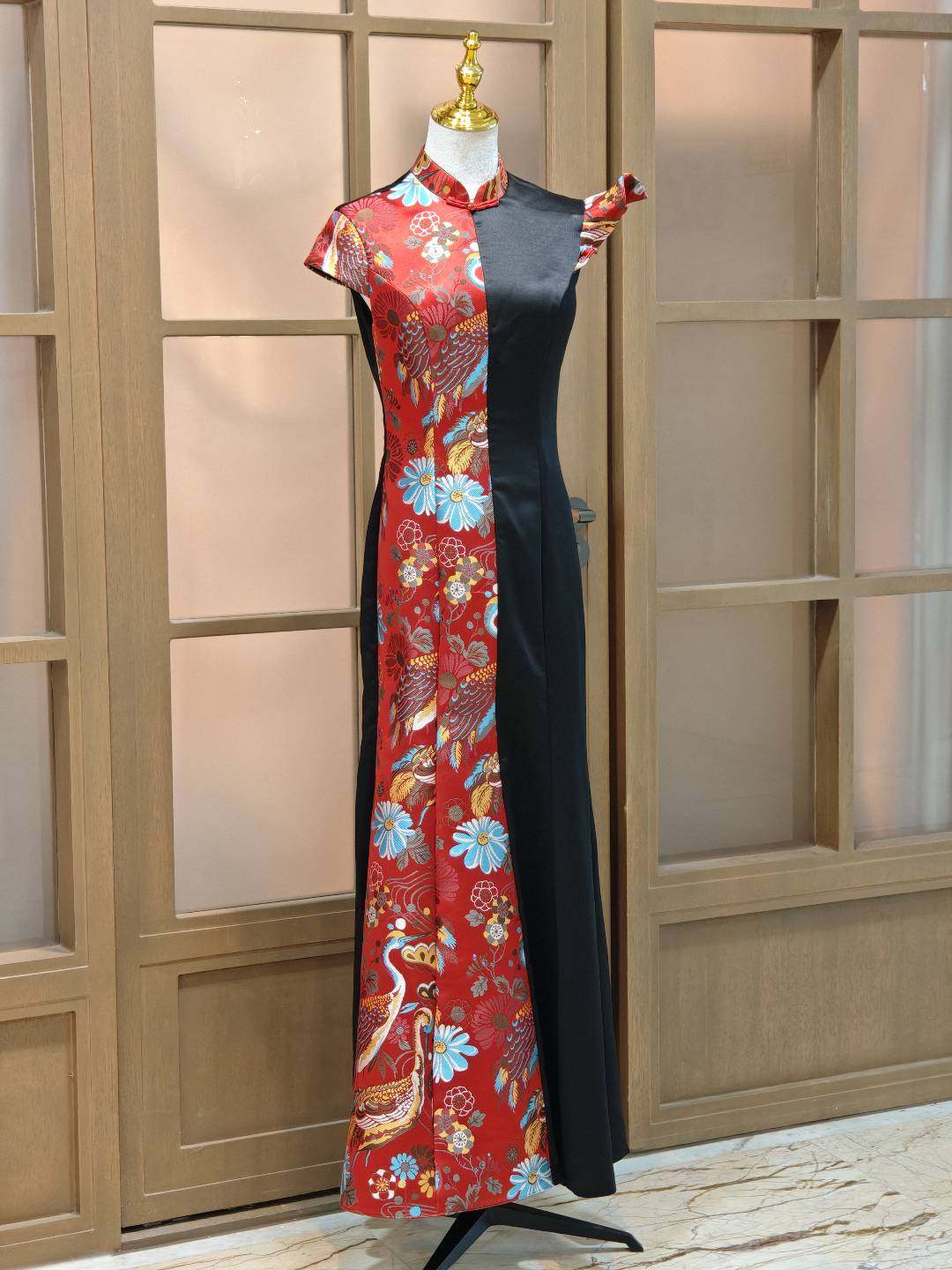 2025新款古典舞蹈服旗袍走秀演出服女舞台合唱晚礼服民族风中式原