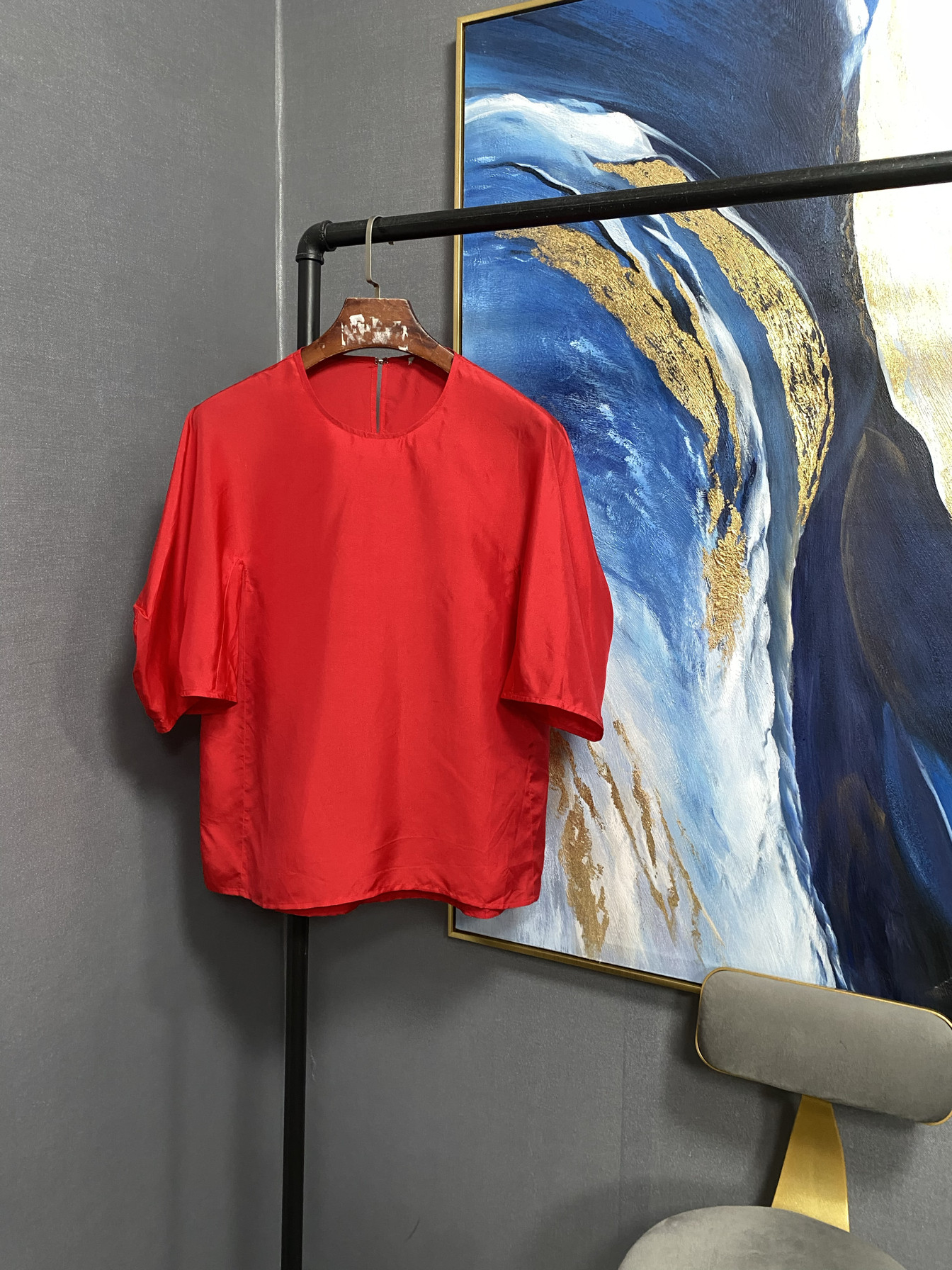 E红色全真丝蓬蓬袖后脖系扣套头半袖衫EAI3TOP009