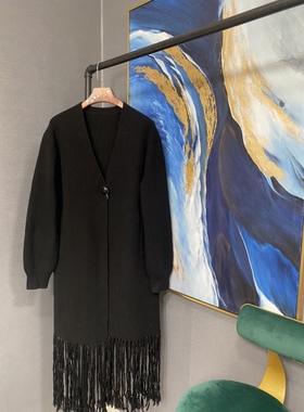 E黑色全羊毛一粒大扣流苏边长款开衫EBO3CARX01