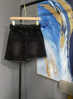 M黑灰色磨白有腰带不对称下摆牛仔短裙MA183UNF403