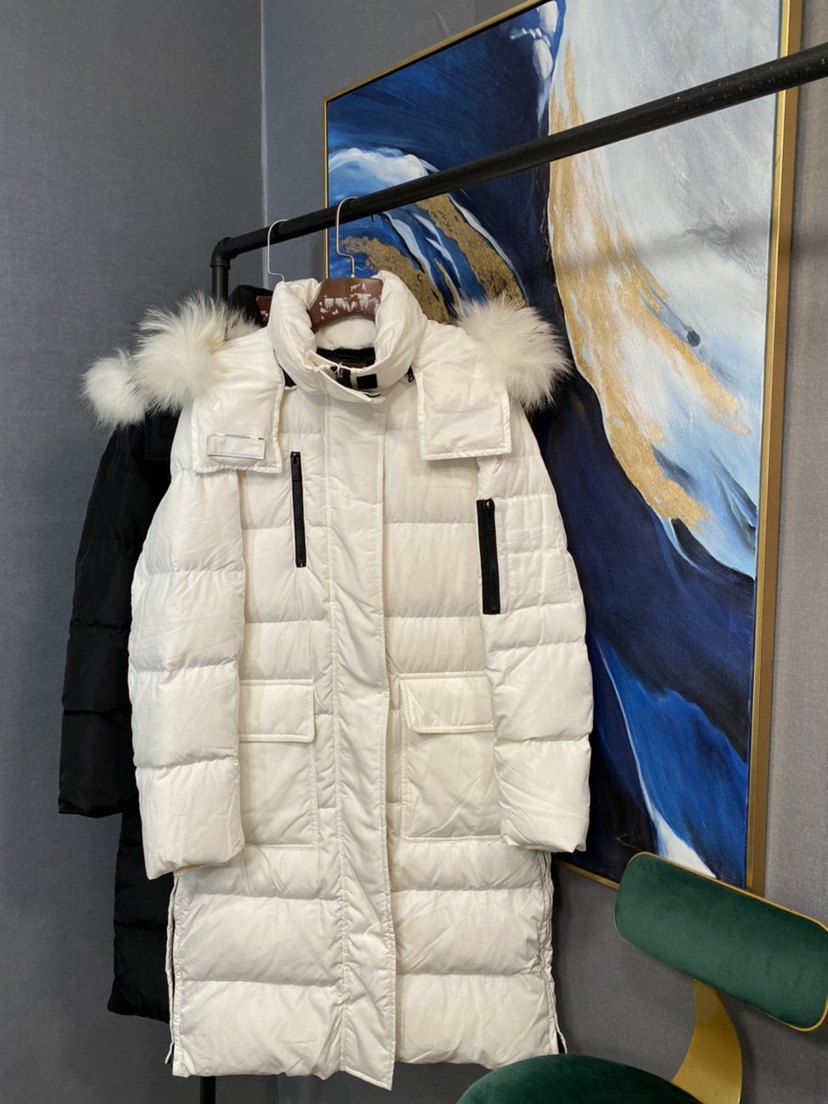 m黑白两色帽有白貉子毛长款休闲羽绒服ma184ein113