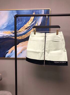 【V薏蔻】浅绿色PU材质中拉链下拼黑色短裙J810722025B